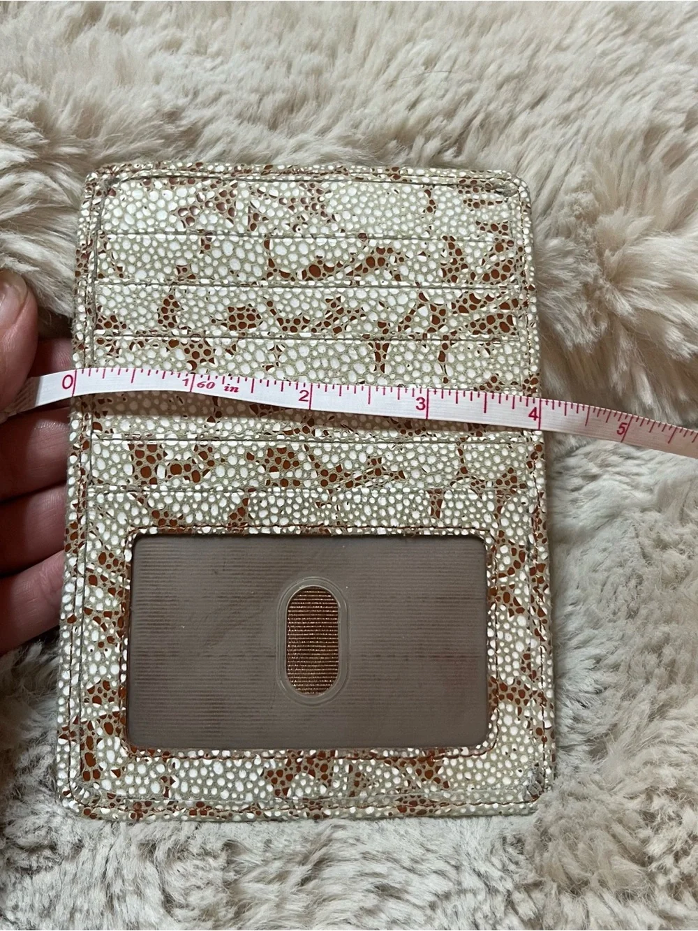 HOBO White and Brown Textured Card Holder with ID Window 02-31